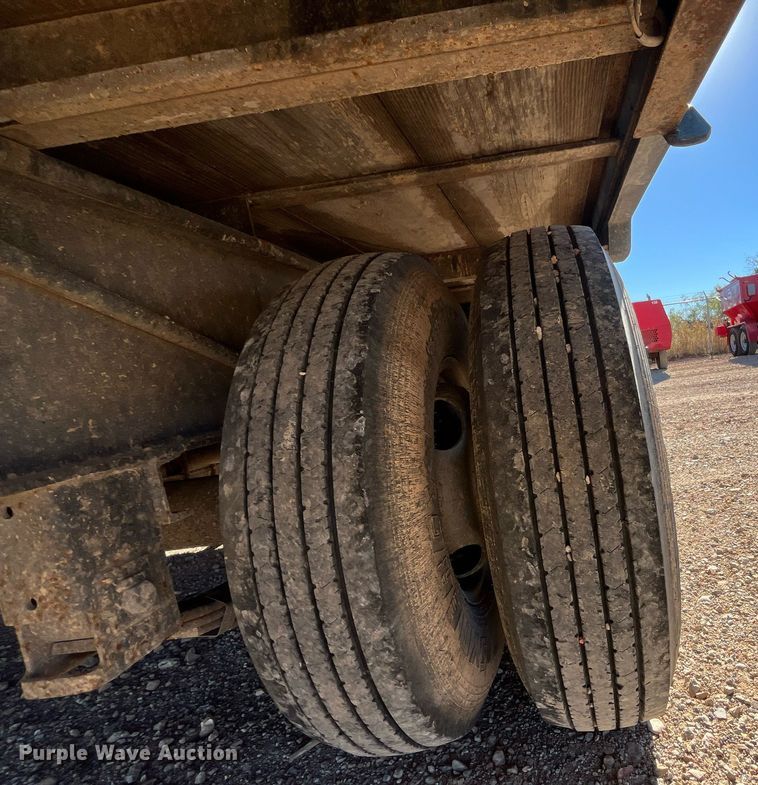 image for item EI0517 1998 Century Trailer  equipment trailer