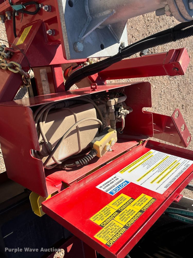 image for item EI0519 Falcon  pothole patcher