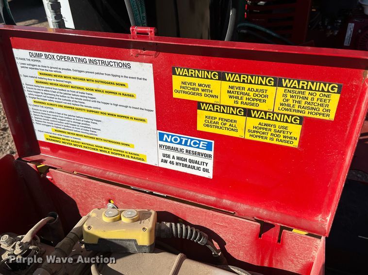 image for item EI0519 Falcon  pothole patcher