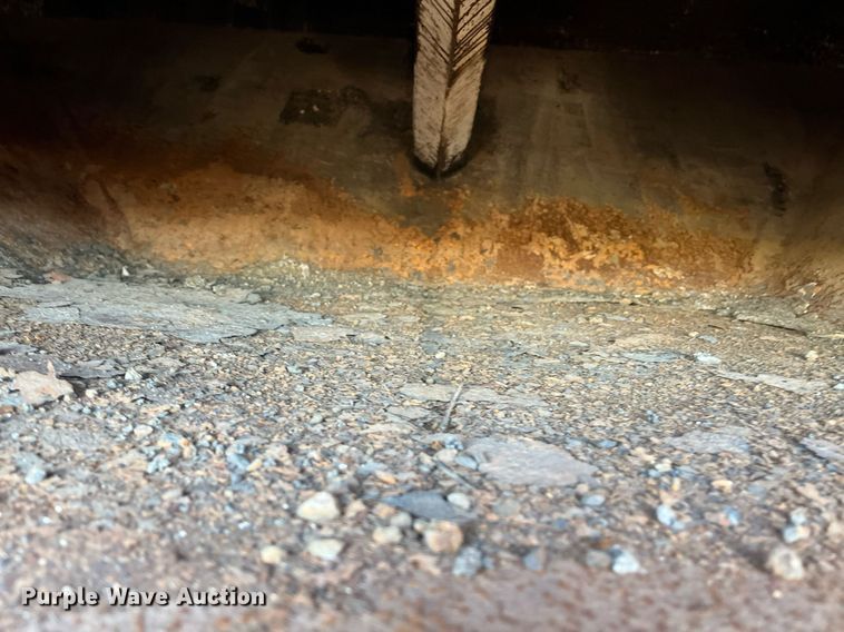 image for item EI0519 Falcon  pothole patcher