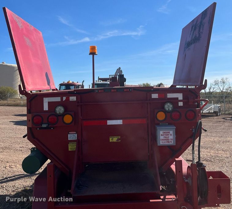 image for item EI0519 Falcon  pothole patcher