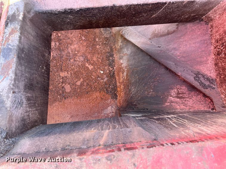 image for item EI0519 Falcon  pothole patcher