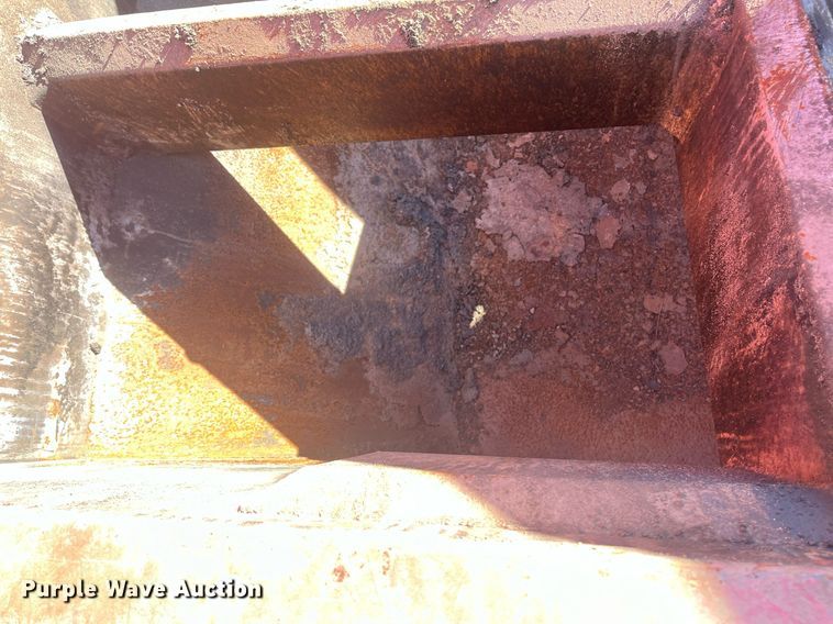 image for item EI0519 Falcon  pothole patcher