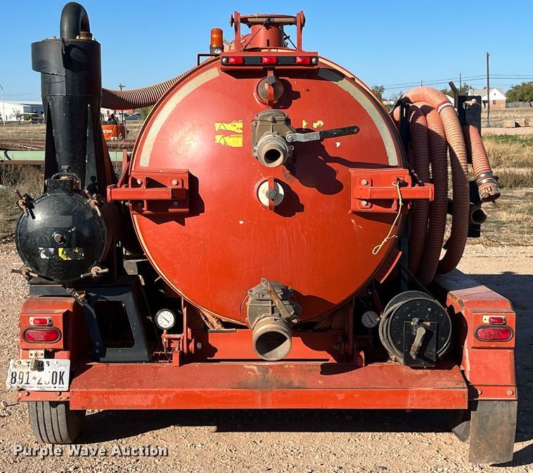 image for item EI0521 2018 Ditch Witch FX30  vacuum excavator