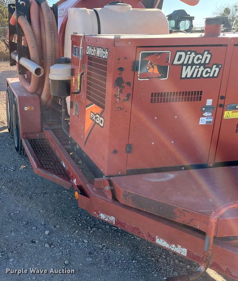 image for item EI0521 2018 Ditch Witch FX30  vacuum excavator