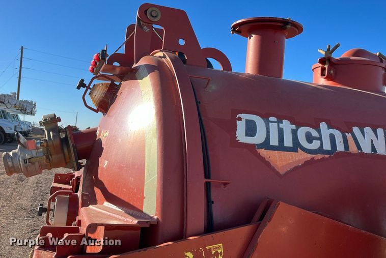 image for item EI0521 2018 Ditch Witch FX30  vacuum excavator