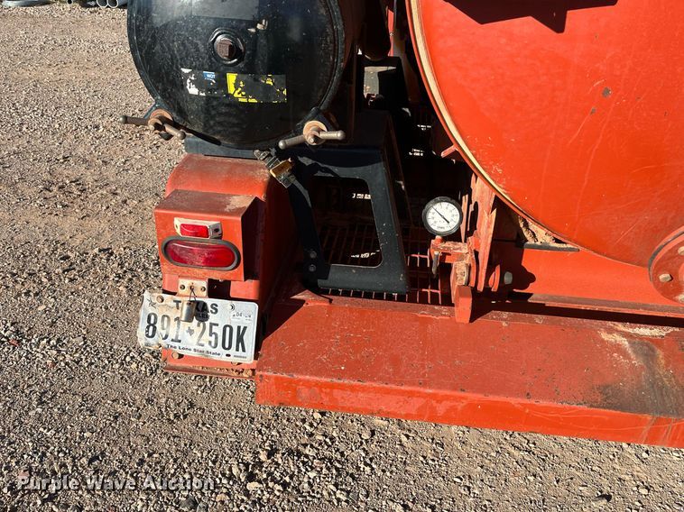 image for item EI0521 2018 Ditch Witch FX30  vacuum excavator