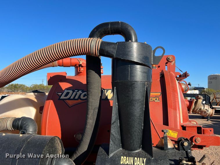 image for item EI0521 2018 Ditch Witch FX30  vacuum excavator