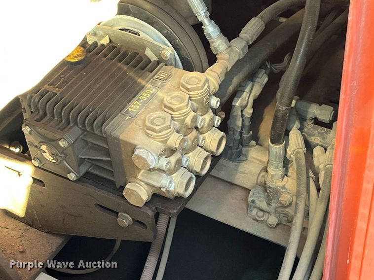 image for item EI0521 2018 Ditch Witch FX30  vacuum excavator