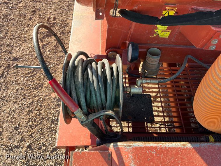 image for item EI0522 2017 Ditch Witch FX30  vacuum excavator