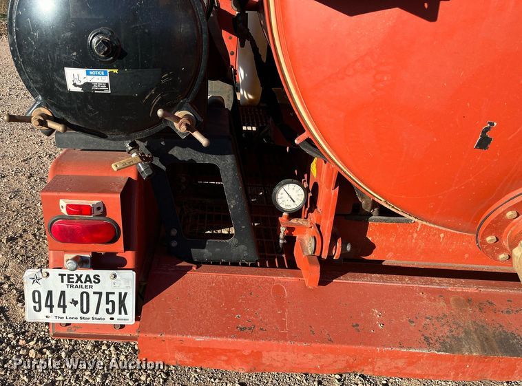 image for item EI0522 2017 Ditch Witch FX30  vacuum excavator