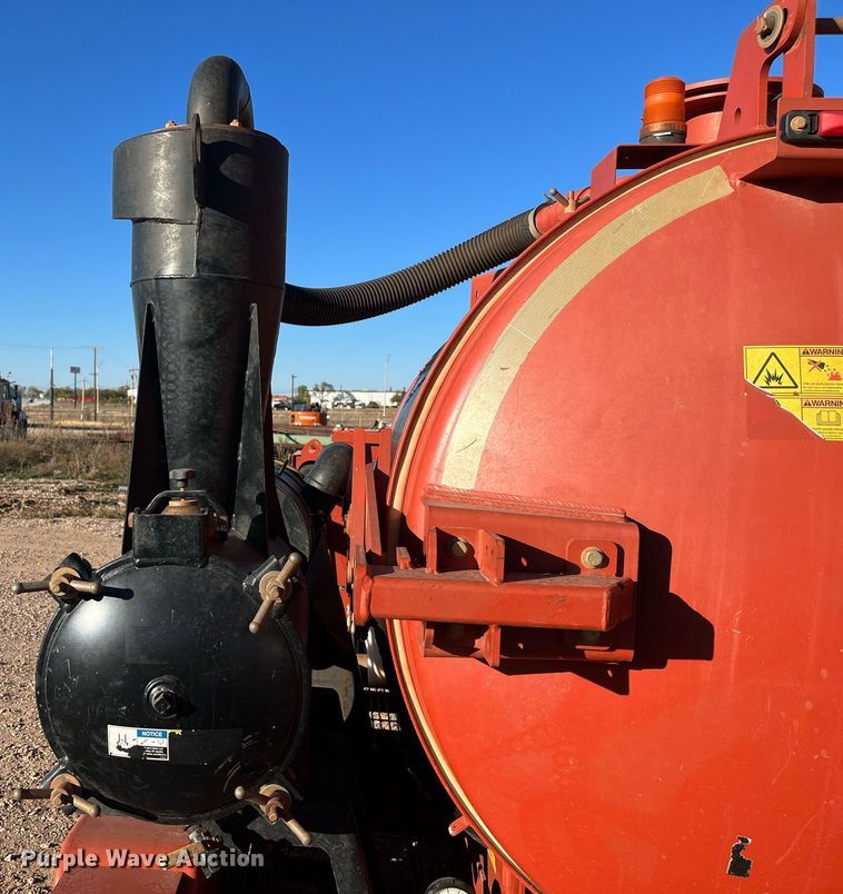 image for item EI0522 2017 Ditch Witch FX30  vacuum excavator