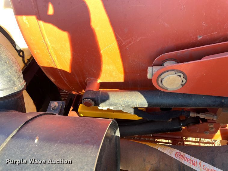 image for item EI0522 2017 Ditch Witch FX30  vacuum excavator