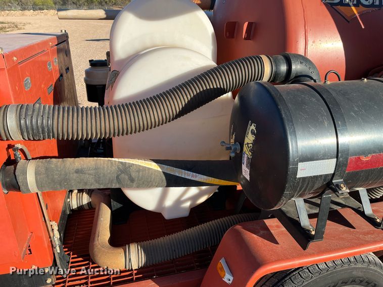 image for item EI0522 2017 Ditch Witch FX30  vacuum excavator