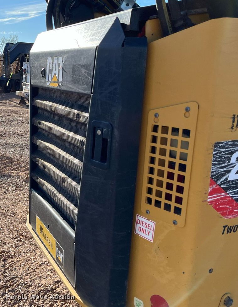 image for item EI0525 2017 Caterpillar 299D2XHP  tracked skid steer loader