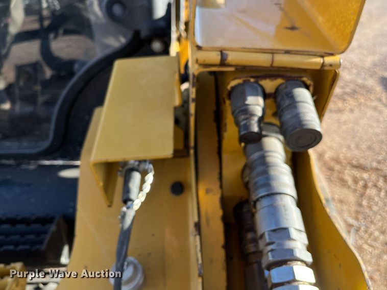 image for item EI0525 2017 Caterpillar 299D2XHP  tracked skid steer loader