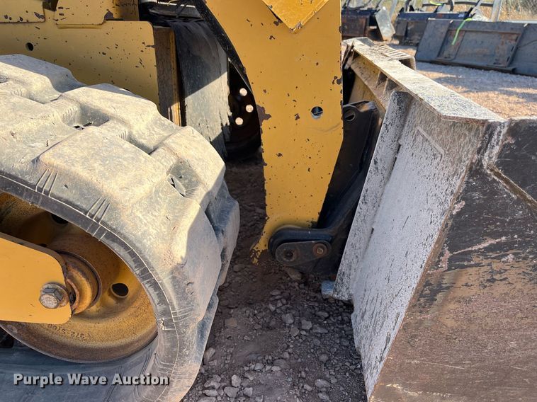 image for item EI0525 2017 Caterpillar 299D2XHP  tracked skid steer loader