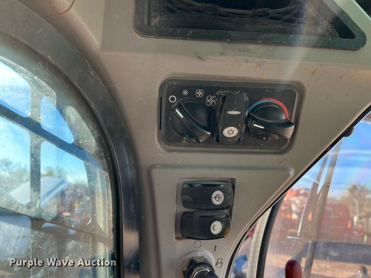 image for item EI0525 2017 Caterpillar 299D2XHP  tracked skid steer loader