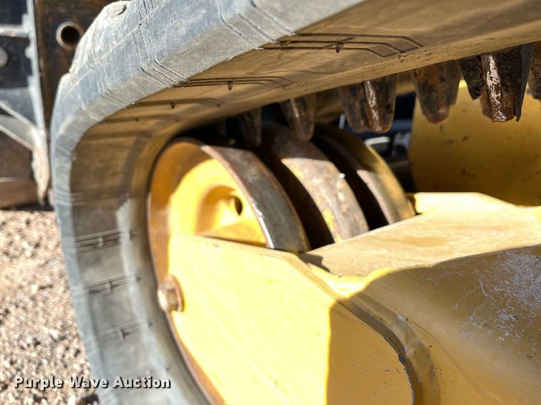 image for item EI0525 2017 Caterpillar 299D2XHP  tracked skid steer loader