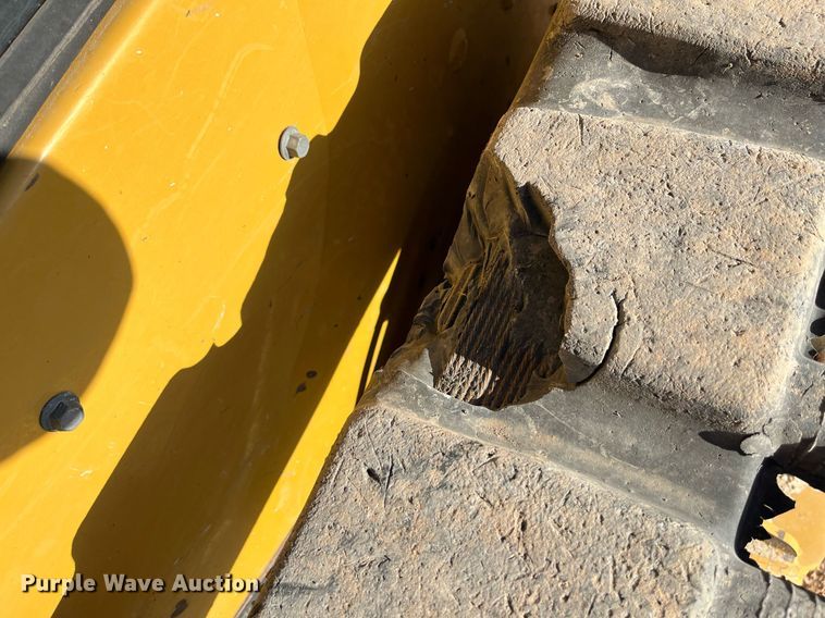 image for item EI0525 2017 Caterpillar 299D2XHP  tracked skid steer loader