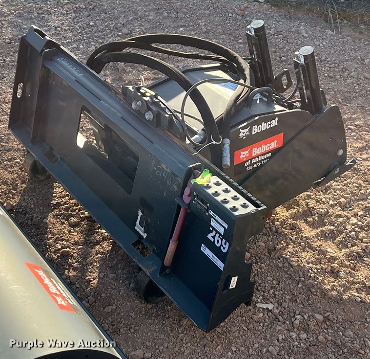 image for item EI0529 2019 Bobcat 18PLA  skid steer cold planer