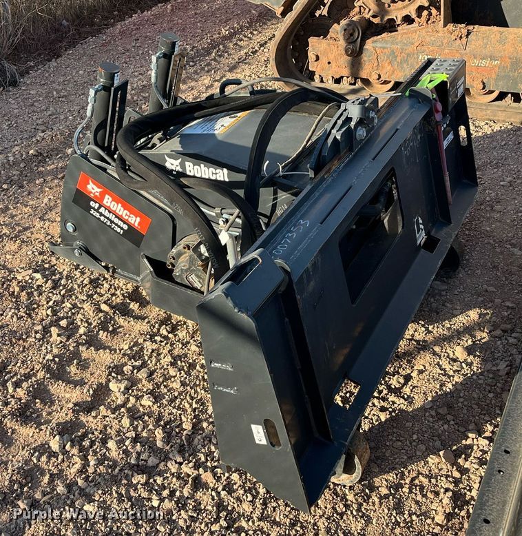 image for item EI0529 2019 Bobcat 18PLA  skid steer cold planer