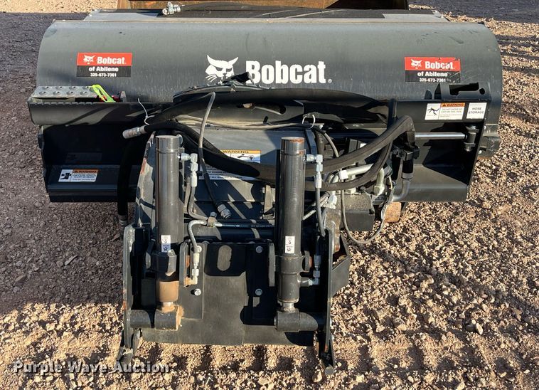 image for item EI0529 2019 Bobcat 18PLA  skid steer cold planer