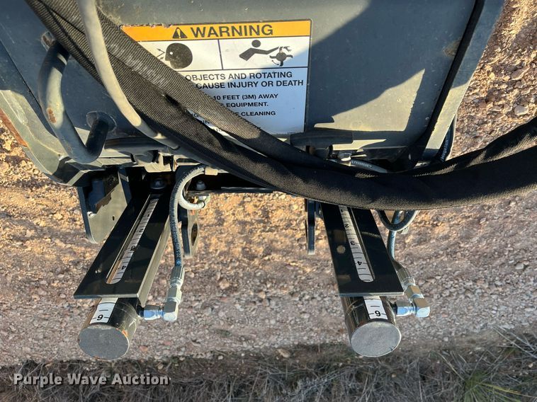 image for item EI0529 2019 Bobcat 18PLA  skid steer cold planer