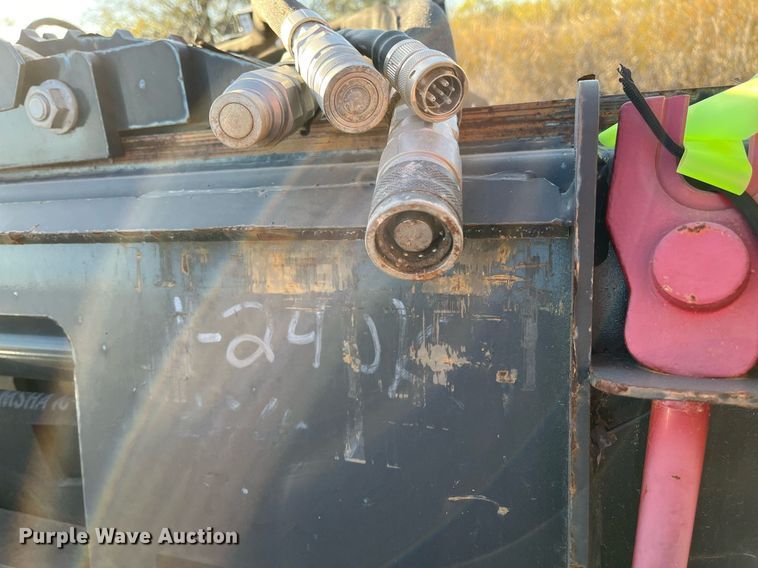 image for item EI0529 2019 Bobcat 18PLA  skid steer cold planer