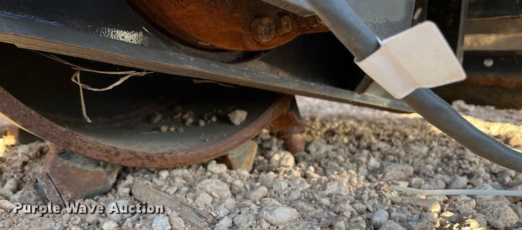 image for item EI0529 2019 Bobcat 18PLA  skid steer cold planer