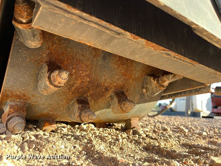 image for item EI0529 2019 Bobcat 18PLA  skid steer cold planer