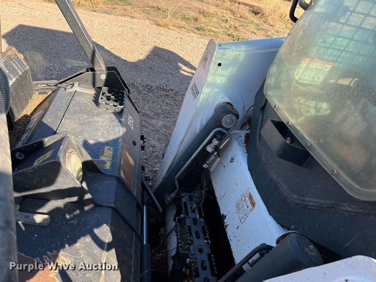 image for item EI0530 2018 Bobcat T870  tracked skid steer loader