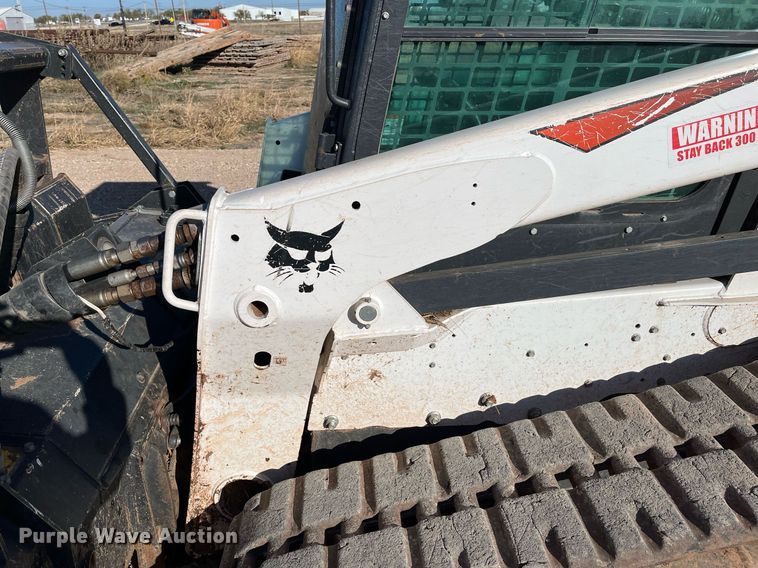 image for item EI0530 2018 Bobcat T870  tracked skid steer loader