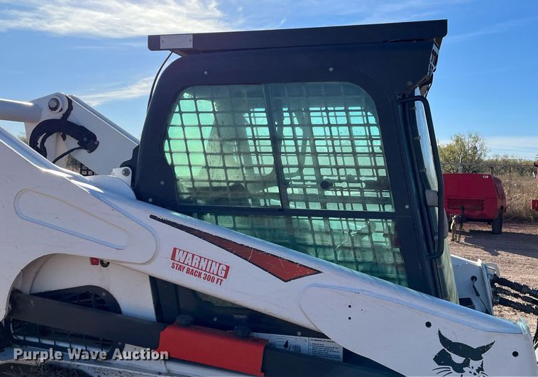 image for item EI0530 2018 Bobcat T870  tracked skid steer loader
