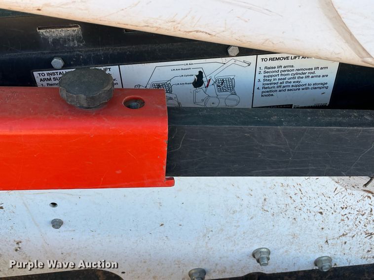 image for item EI0530 2018 Bobcat T870  tracked skid steer loader