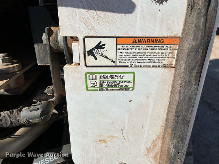 image for item EI0530 2018 Bobcat T870  tracked skid steer loader