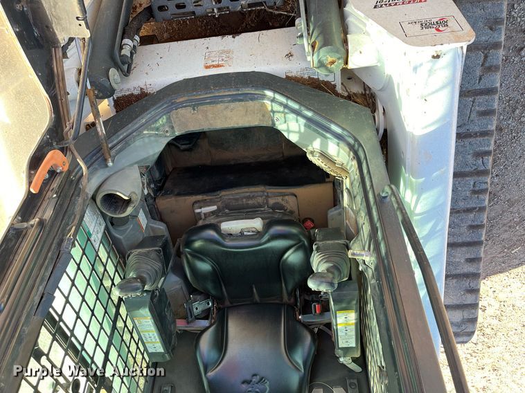 image for item EI0530 2018 Bobcat T870  tracked skid steer loader