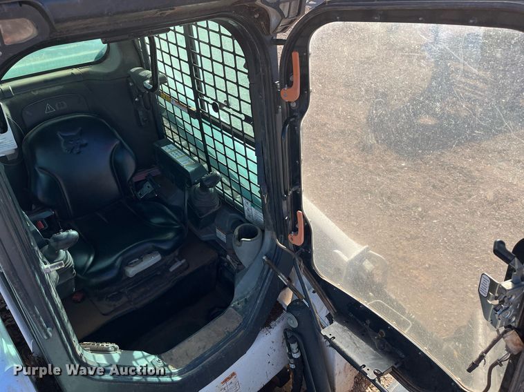 image for item EI0530 2018 Bobcat T870  tracked skid steer loader