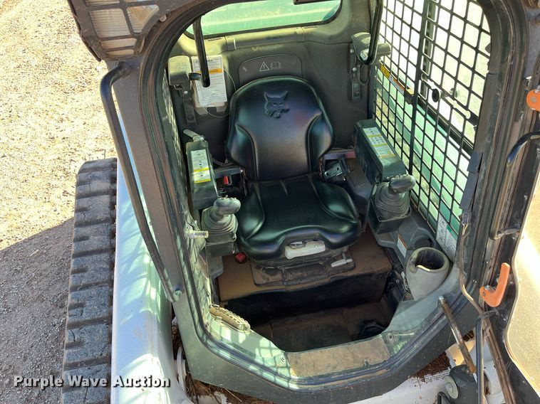 image for item EI0530 2018 Bobcat T870  tracked skid steer loader