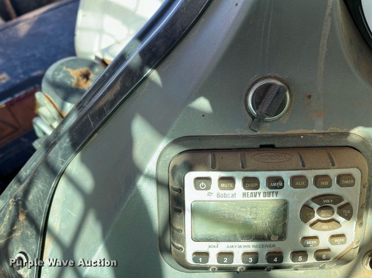 image for item EI0530 2018 Bobcat T870  tracked skid steer loader