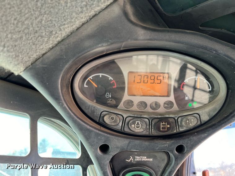 image for item EI0530 2018 Bobcat T870  tracked skid steer loader