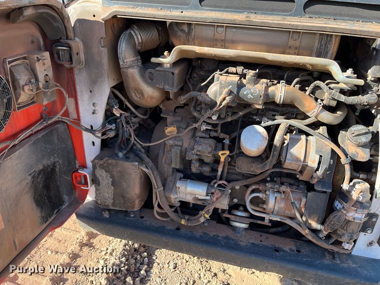 image for item EI0530 2018 Bobcat T870  tracked skid steer loader