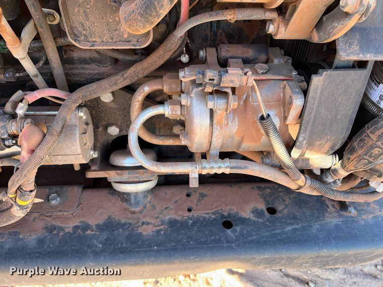 image for item EI0530 2018 Bobcat T870  tracked skid steer loader