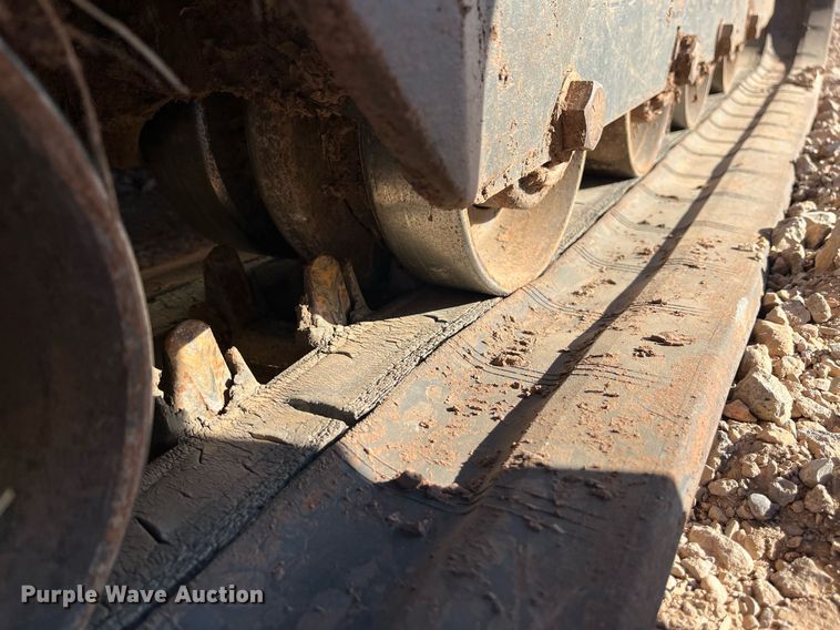 image for item EI0530 2018 Bobcat T870  tracked skid steer loader