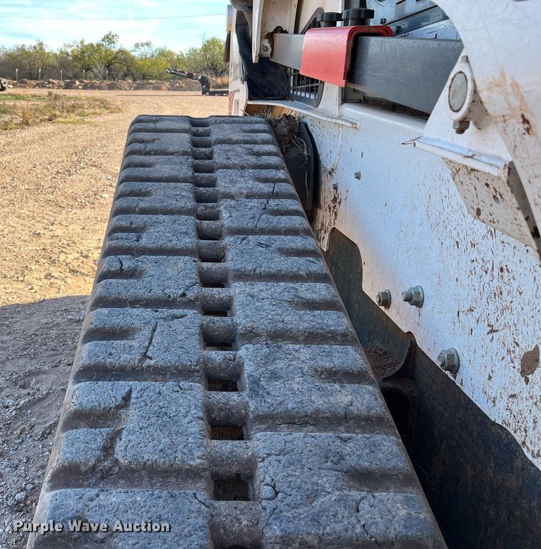 image for item EI0530 2018 Bobcat T870  tracked skid steer loader