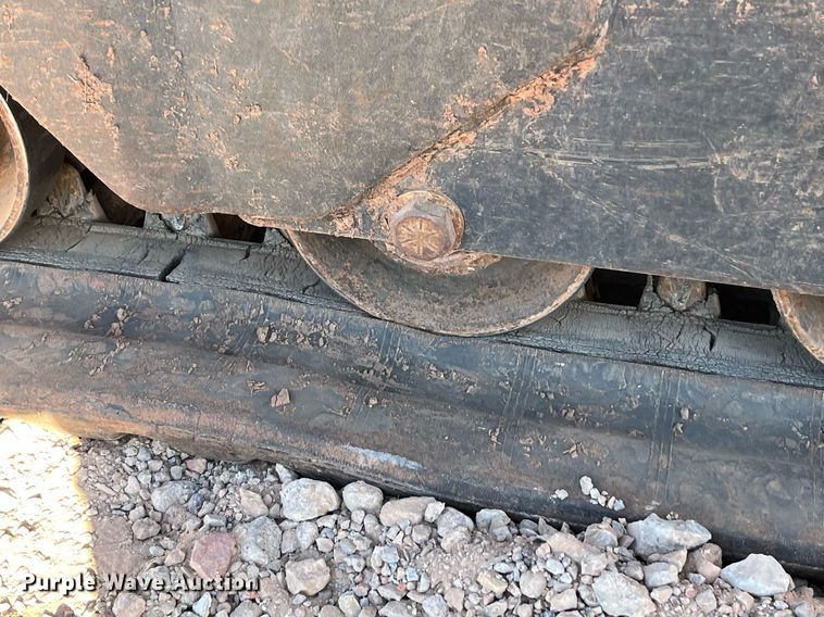 image for item EI0530 2018 Bobcat T870  tracked skid steer loader