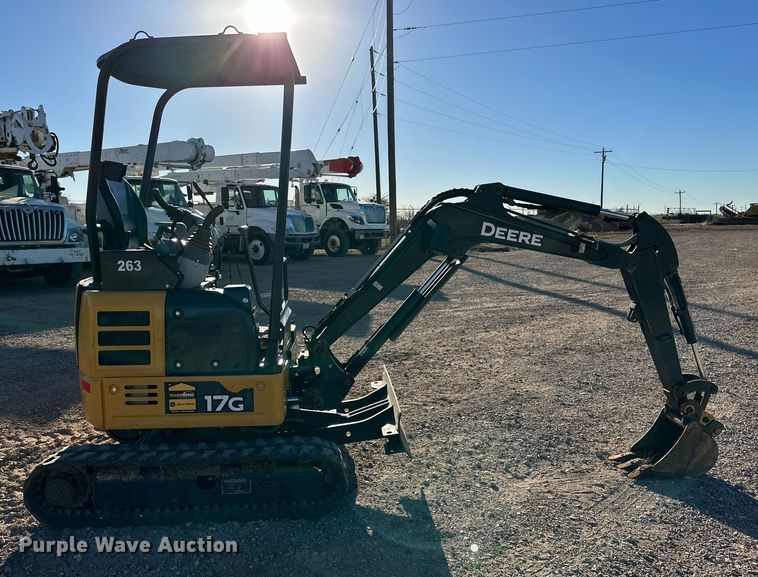 image for item EI0533 2019 John Deere 17G  mini excavator