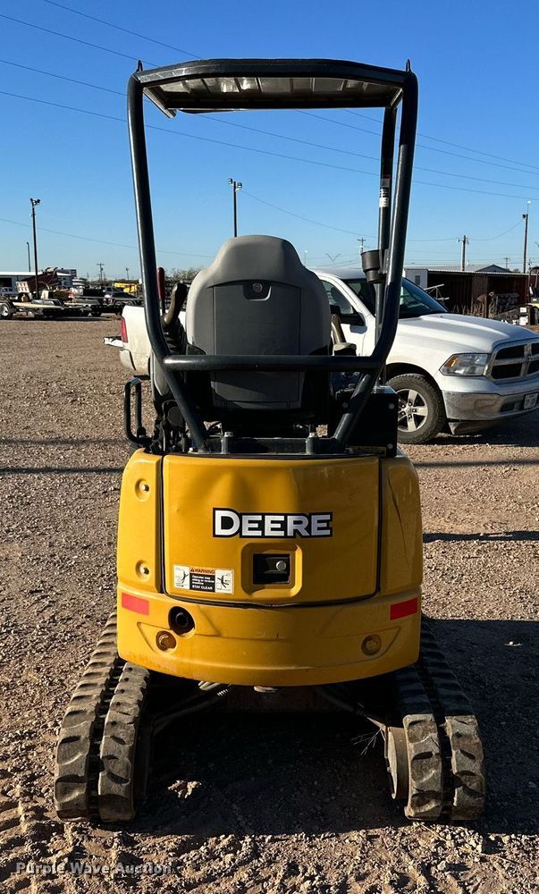 image for item EI0533 2019 John Deere 17G  mini excavator