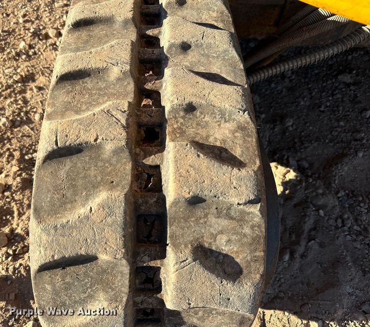 image for item EI0533 2019 John Deere 17G  mini excavator