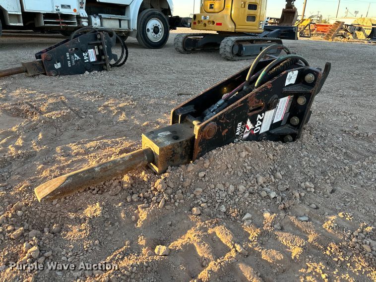 image for item EI0534 Okada ORV550  breaker